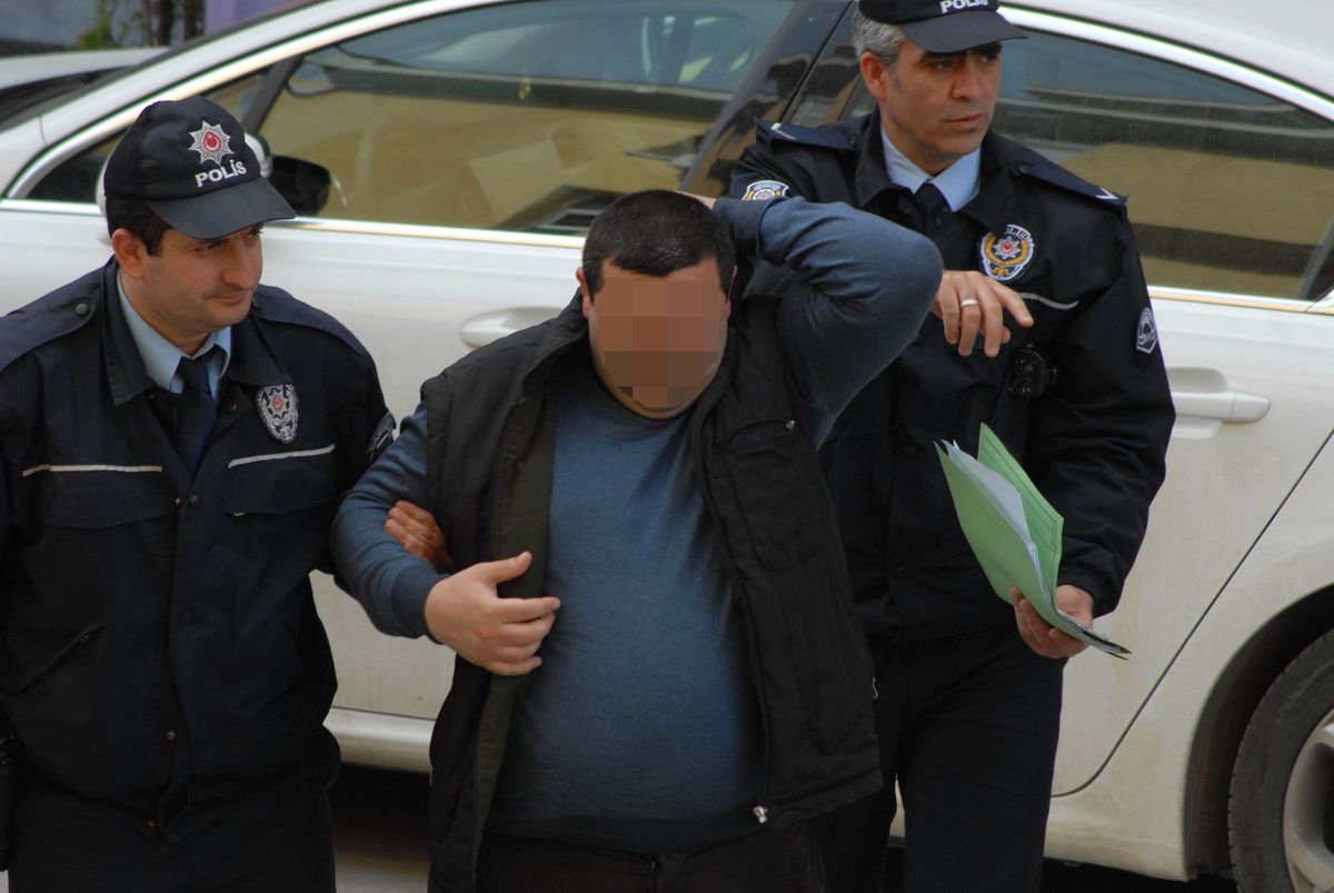 Taksicinin Parasını Gasp İddiasına Gözaltı