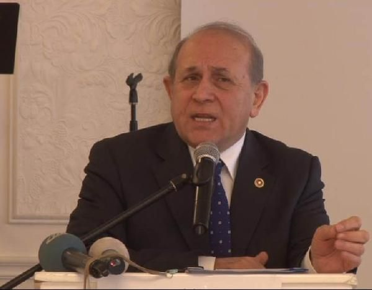 TBMM Anayasa Komisyonu Başkanı Burhan Kuzu, CHP ve MHP\'nin, Kurulması Öngörülen Çözüm Sürecini...