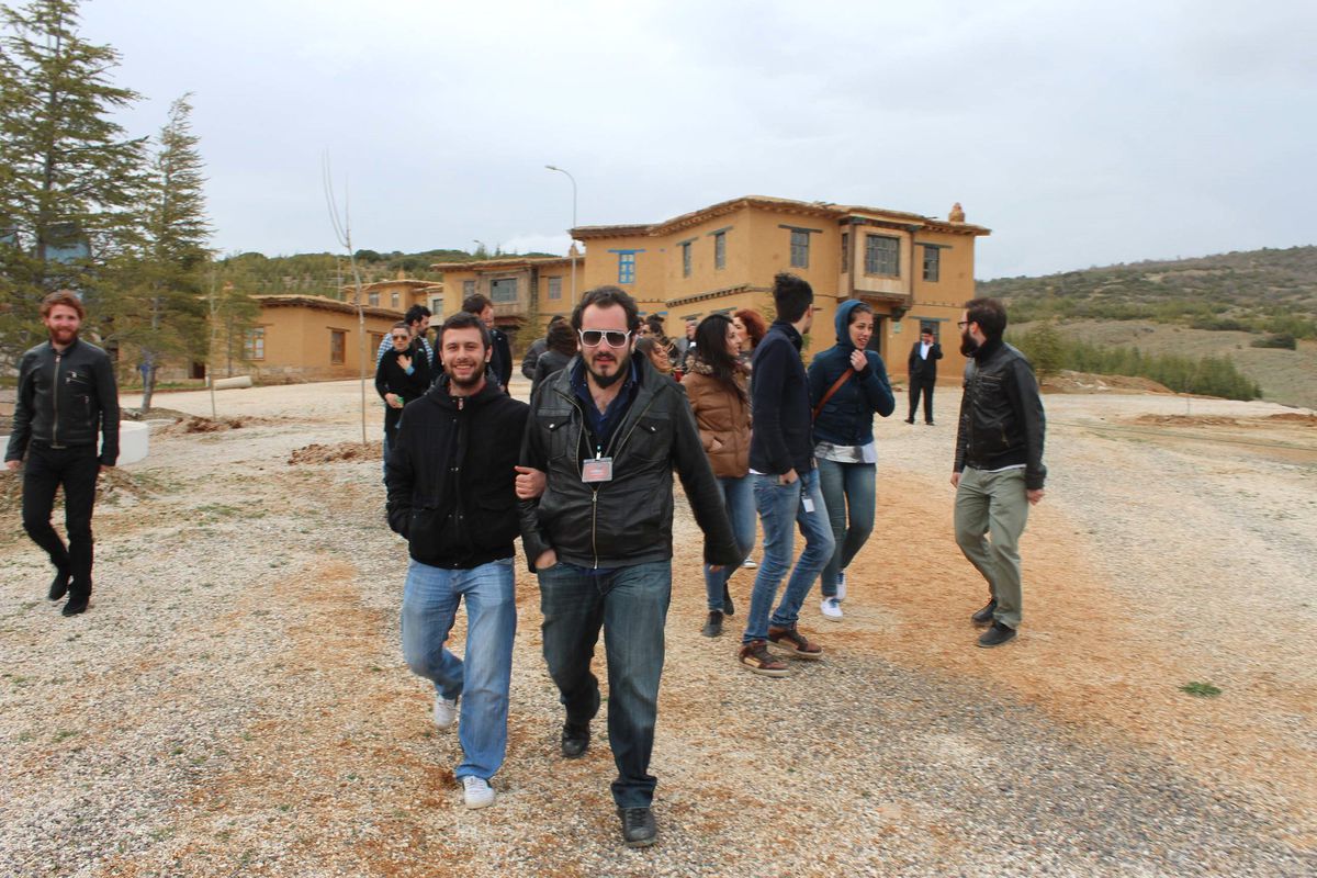 Üniversite Öğrencileri Şükran Köyü\'nde