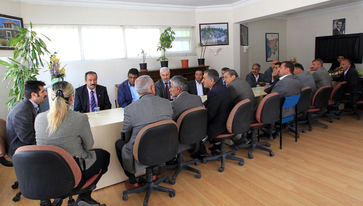 Van Belediye Başkanı Kaya, Muhtarlarla Buluştu