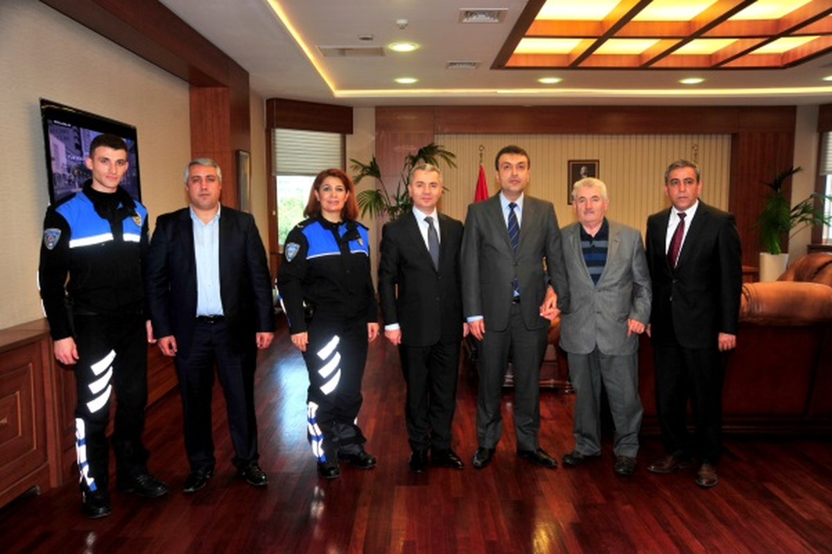 Yanmaz, Başkan Uzun\'u Makamında Ziyaret Etti