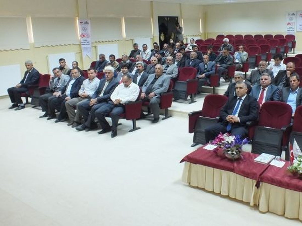 Yazıhan\'da Ayçiçek Üretimi Yaygınlaştırılacak