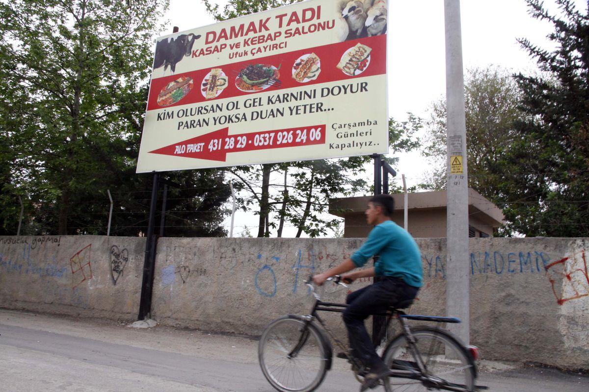 Yoksullara Dua Karşılığında Ücretsiz Kebap