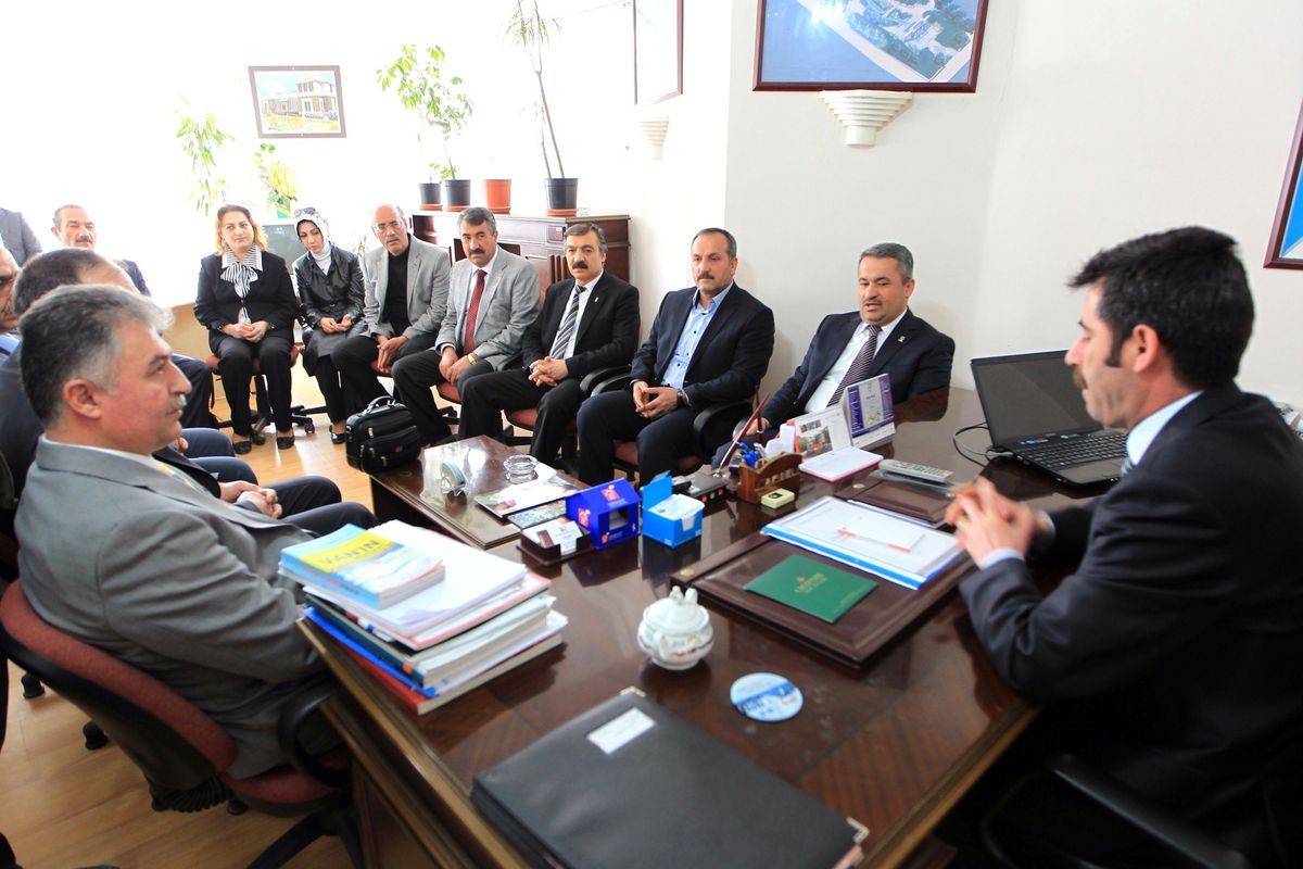 AK Parti\'den BDP\'li Kaya\'ya Ziyaret