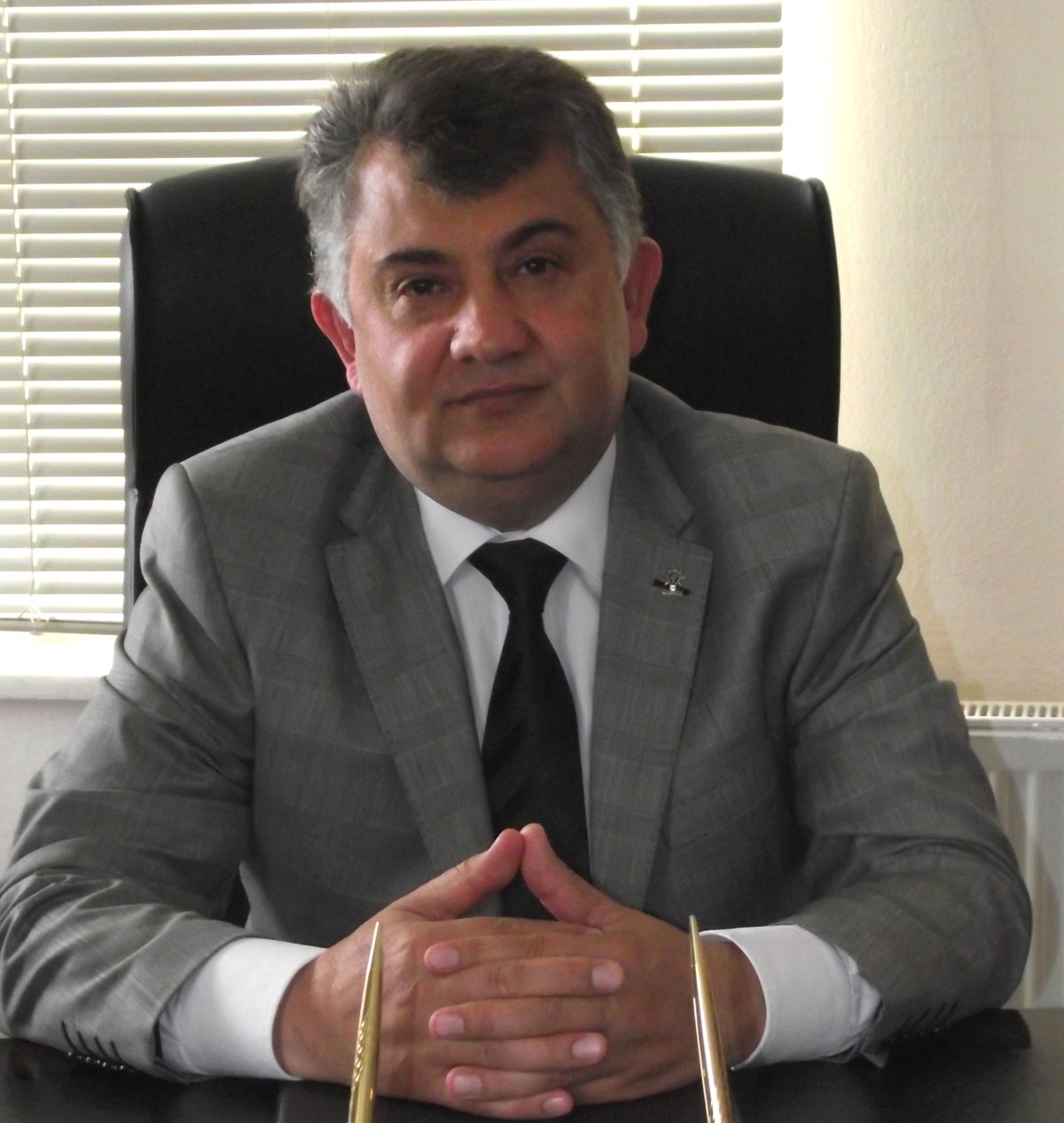 AK Parti Merkez İlçe Başkanı Açıkgöz\'den Avukatlar Günü Mesajı