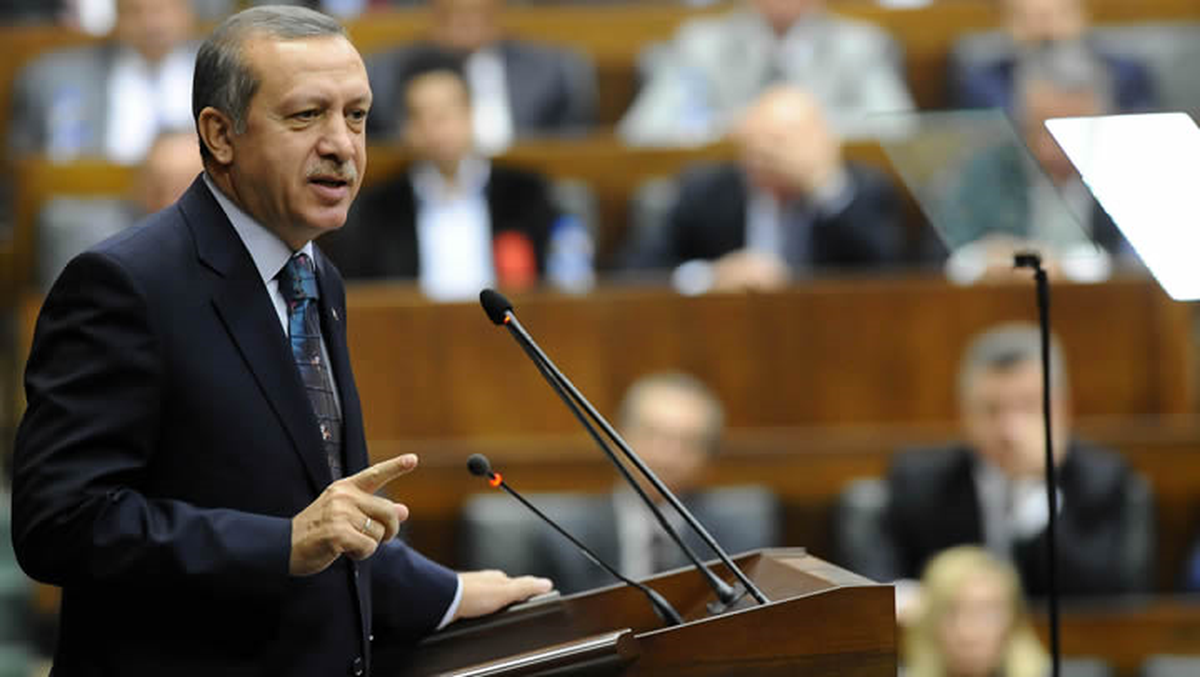 AK Parti\'nin Yeni Anayasa Önerisi
