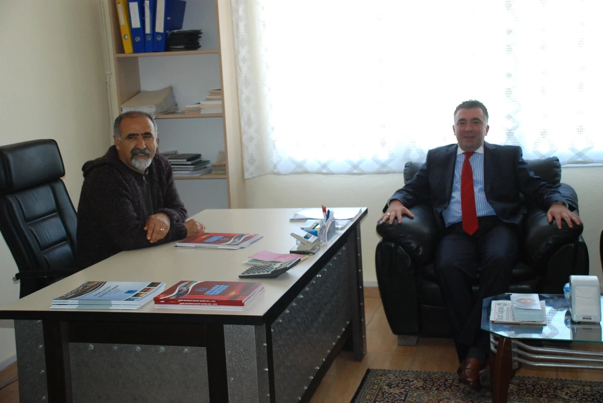 Akbük Belediye Başkanı Sandalcı\'dan Cemevine Ziyaret