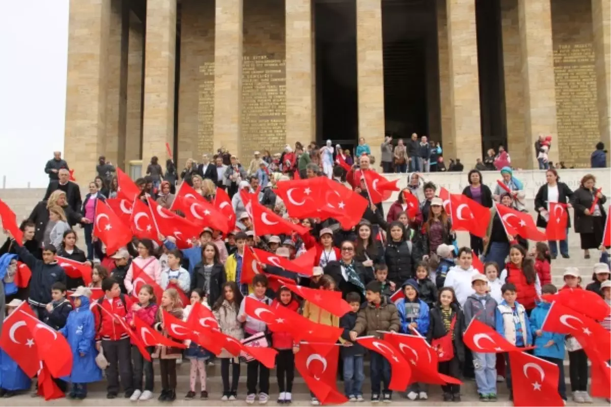 Bakırköylü Çocuklar Atamıza Mektuplarını Götürecek