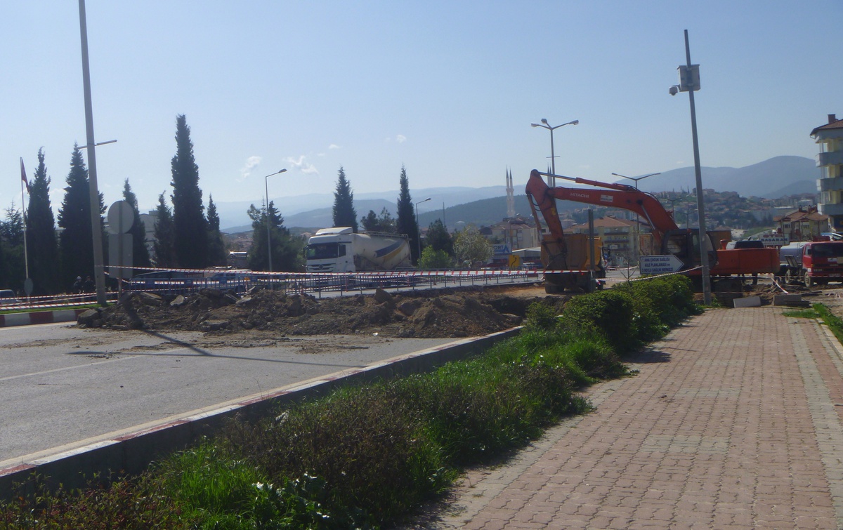 Bilecik\'te Küçük Sanayi Sitesi Kavşağı\'na Alt Geçit