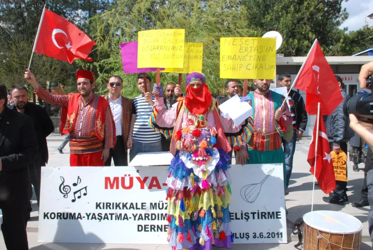 Kırıkkale\'de Düğün Yasağı Protesto Edildi