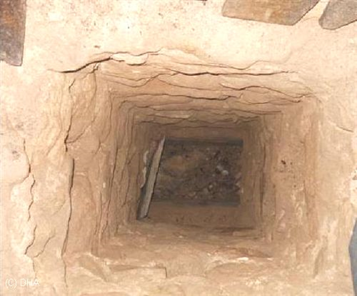 Mersin\'de İzinsiz Kazı Yaptığı Belirlenen 4 Kişi Yakalandı