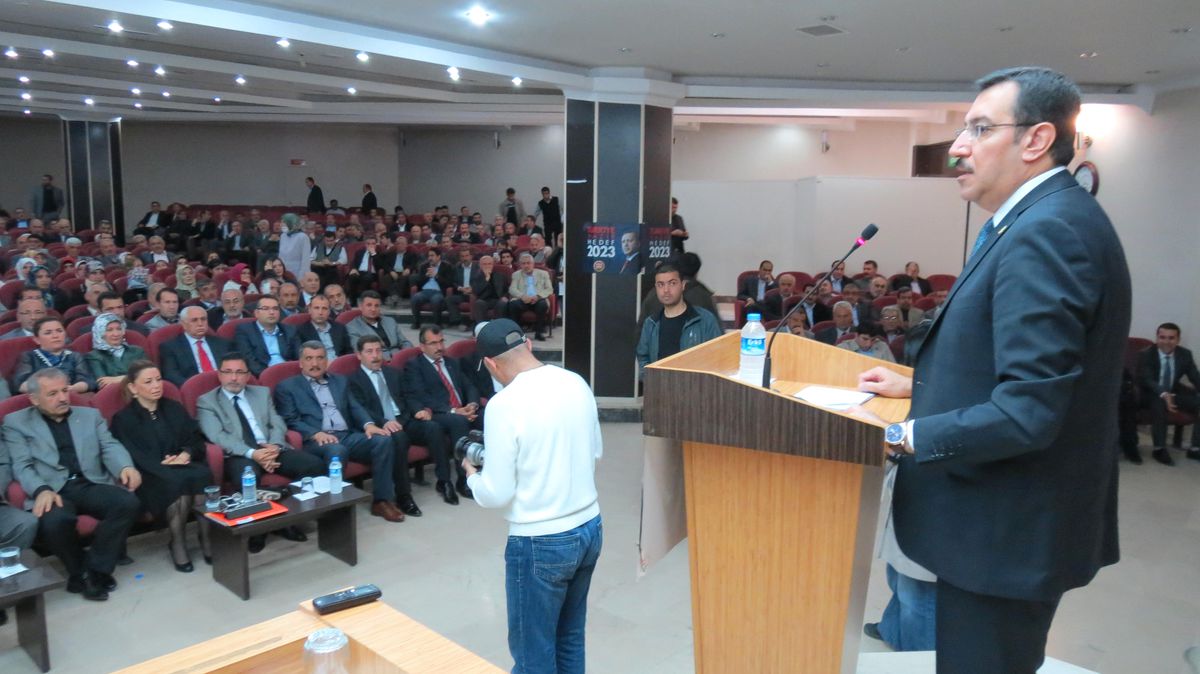 AK Parti İl Divan Toplantısı Yapıldı