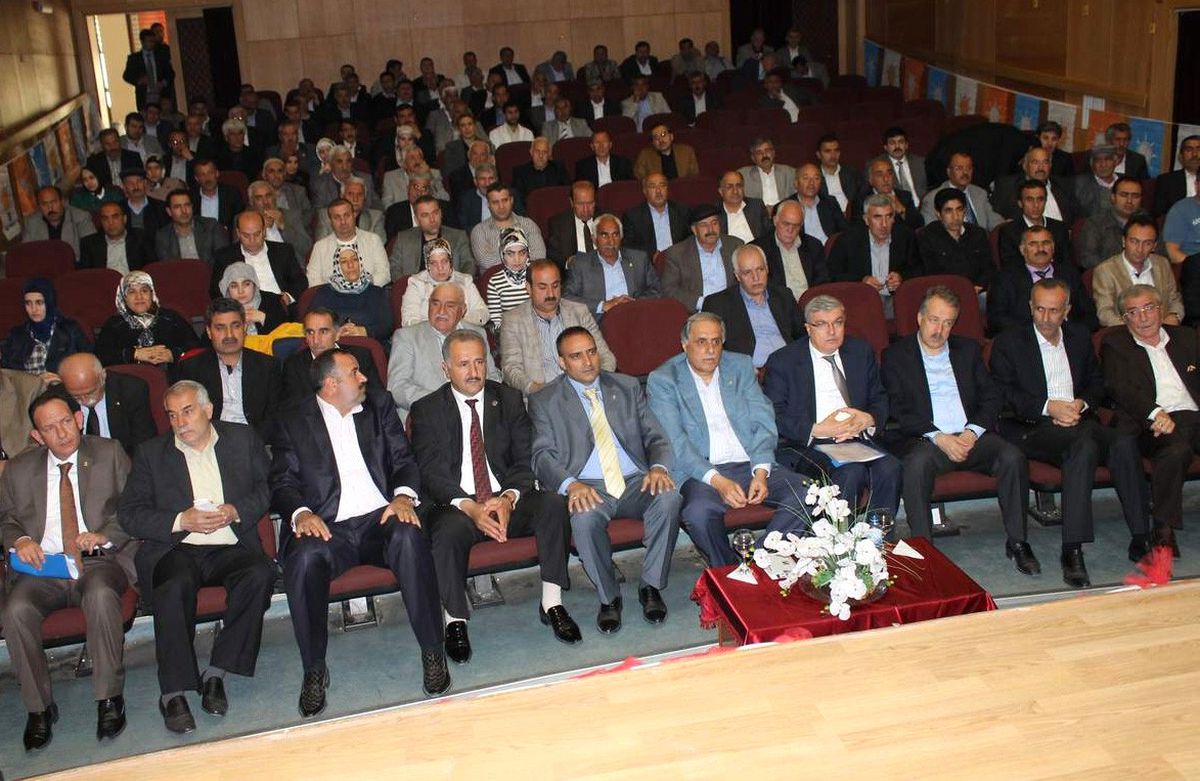 AK Parti Siirt İl Meclisi Toplantısı Yapıldı