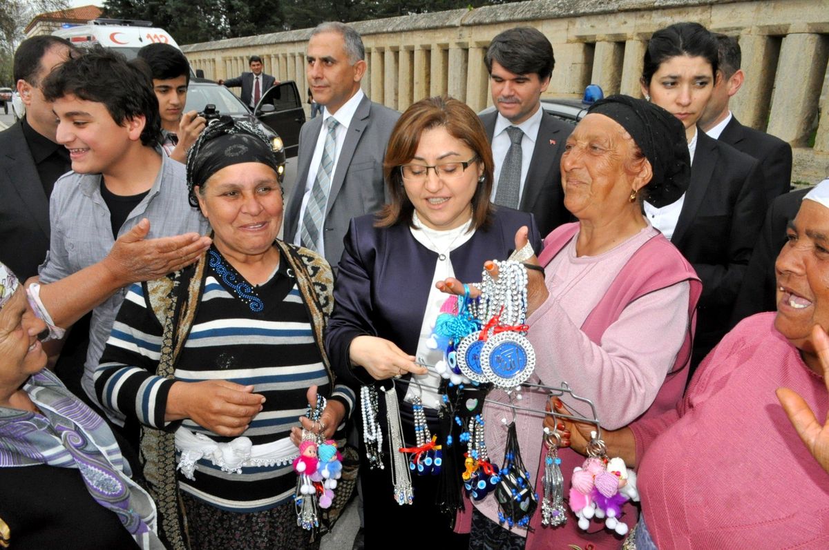 Bakan Şahin\'e Seyyar Satıcı Markajı
