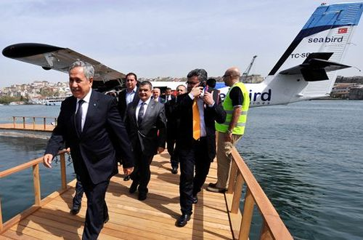 Başbakan Yardımcısı Arınç Deniz Uçağıyla İstanbul\'a Geldi