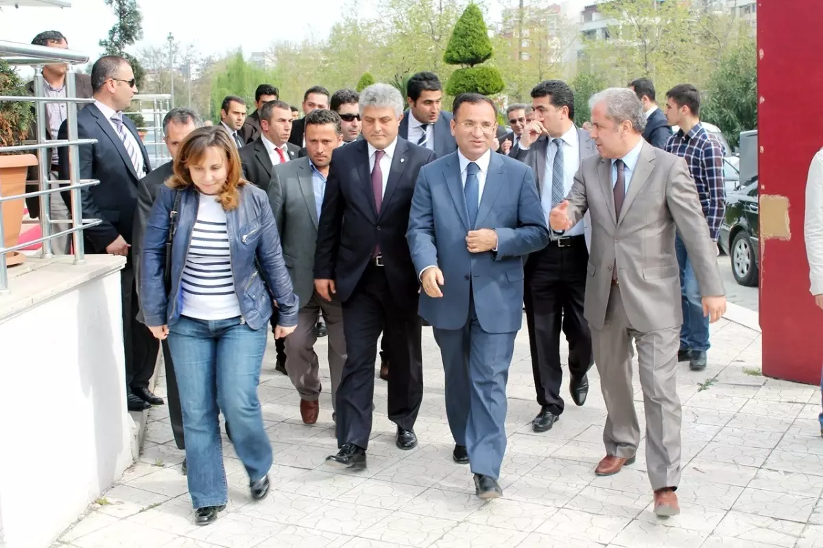 Başbakan Yardımcısı Bozdağ, Trabzon\'da