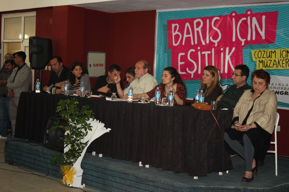 "Barış masasında bir eksik var"