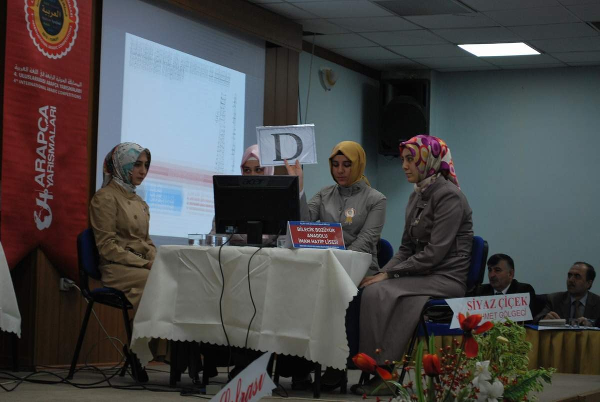 Bozüyük'te '4. Uluslararası Bilgi ve Etkinlik Yarışması'