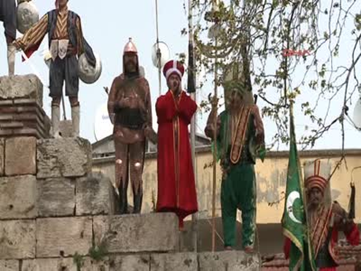 Bursa Arınç Fetih Şenliklerine Katıldı Arınç Bize Hakaret Edenlere, Biz Hiç Kıymet Vermiyoruz