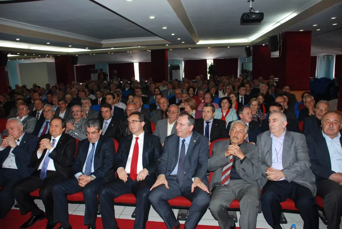 CHP\'li Tezcan: "Biz Türkiye\'de Terörün Sona Ermesini İstiyoruz"