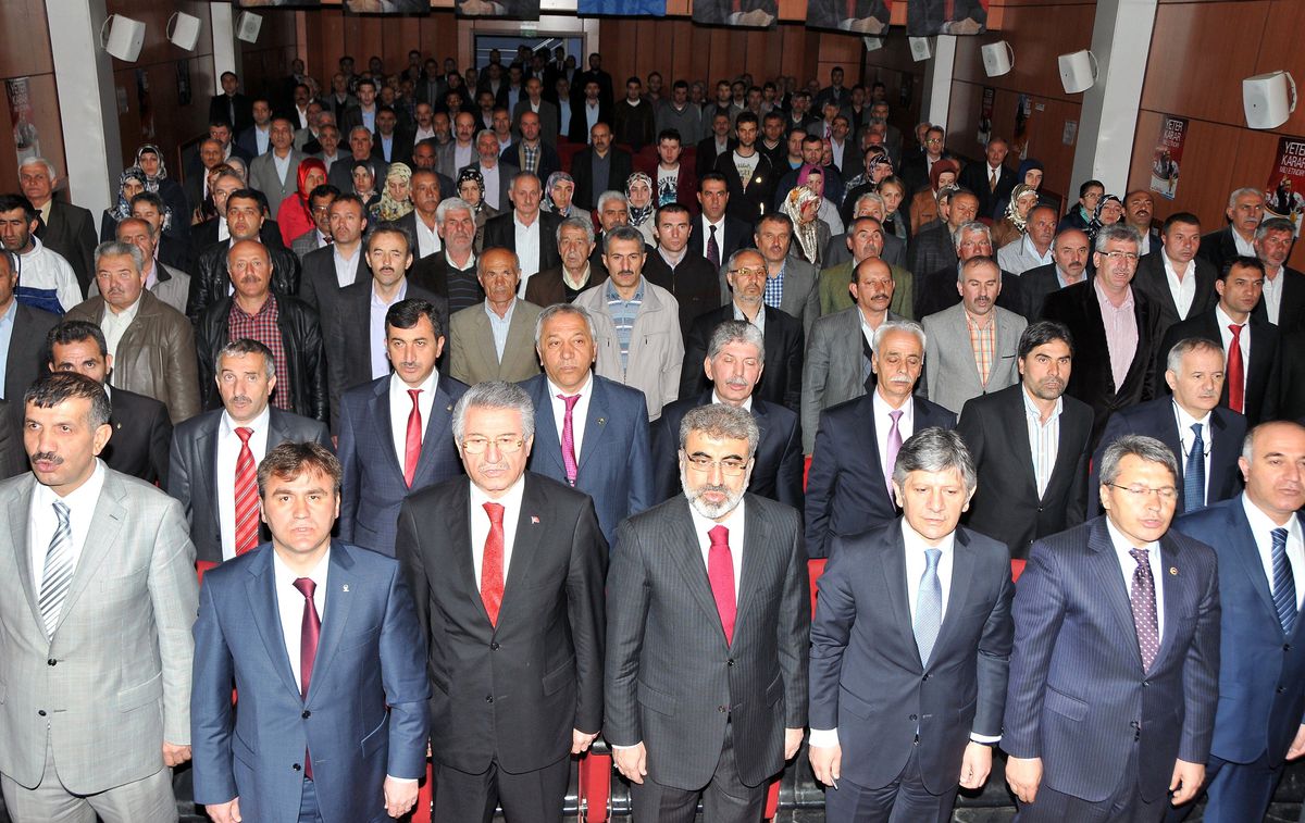 Enerji ve Tabii Kaynaklar Bakanı Taner Yıldız Gümüşhane\'de