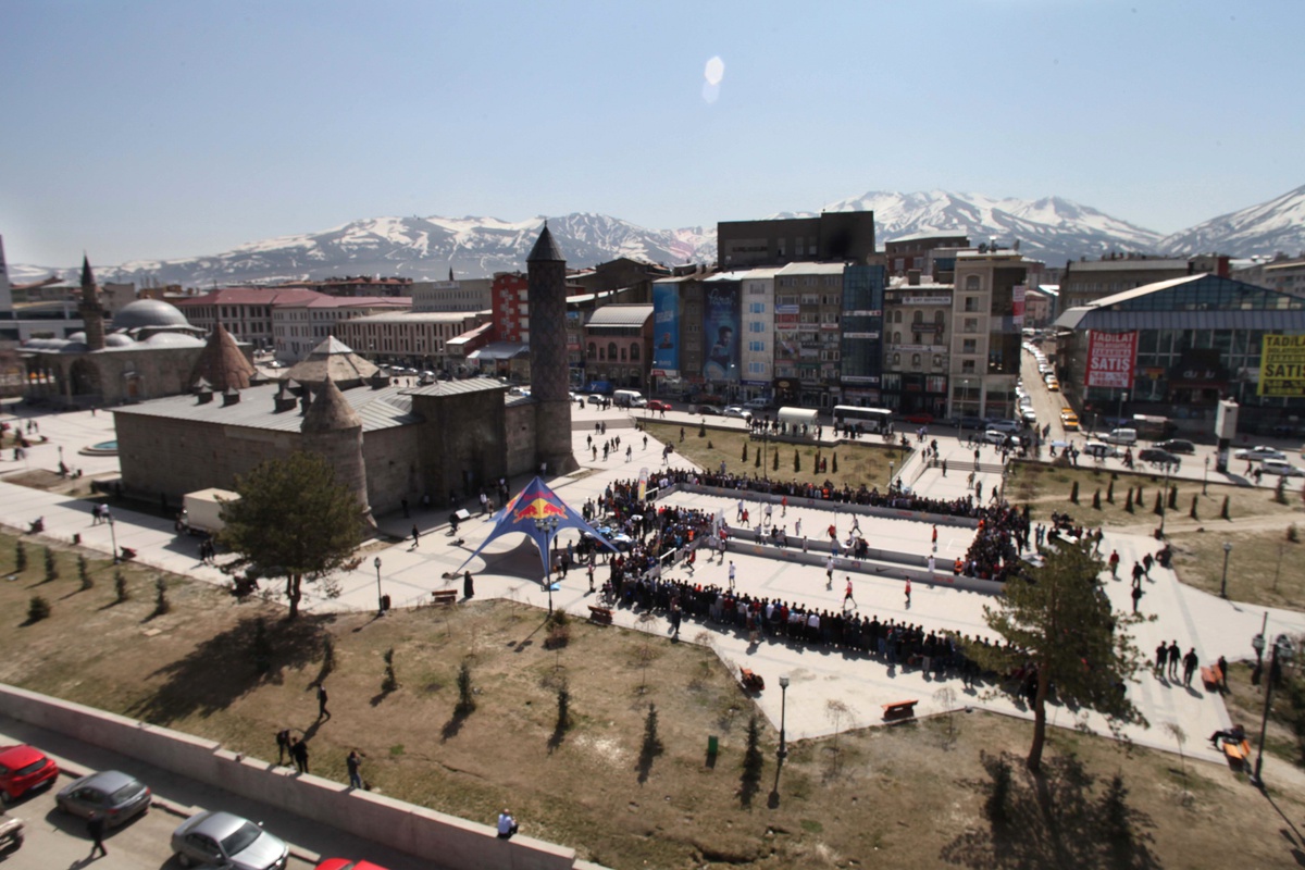 Erzurum\'da Mahalle Maçlarına Bir Yenisi Eklendi