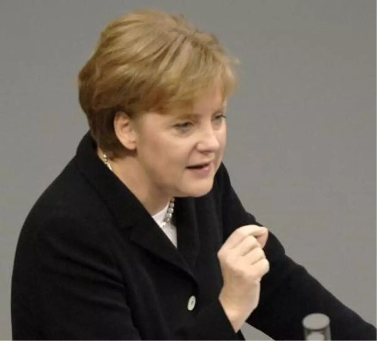 Merkel\'den Steinbrück\'ün Teklifine Ret