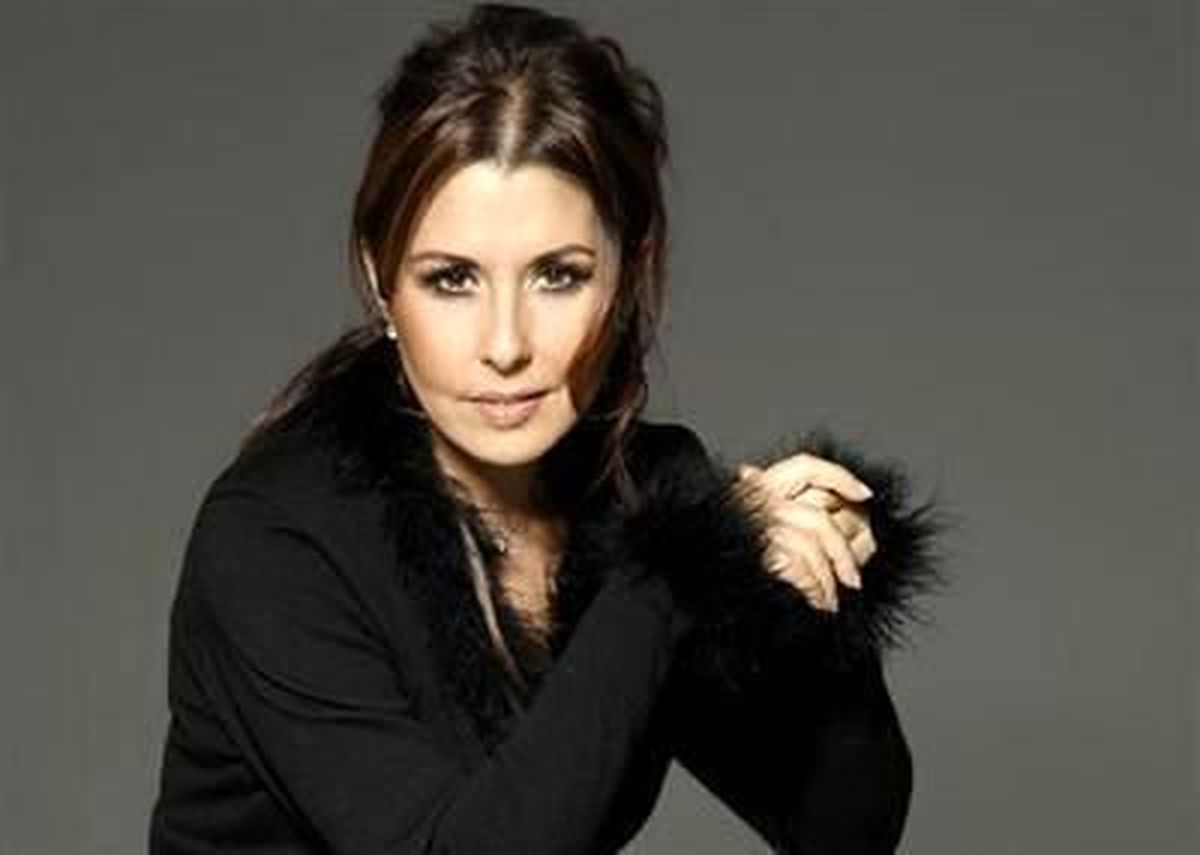 Nilüfer Bir Kez Daha Günay\'da
