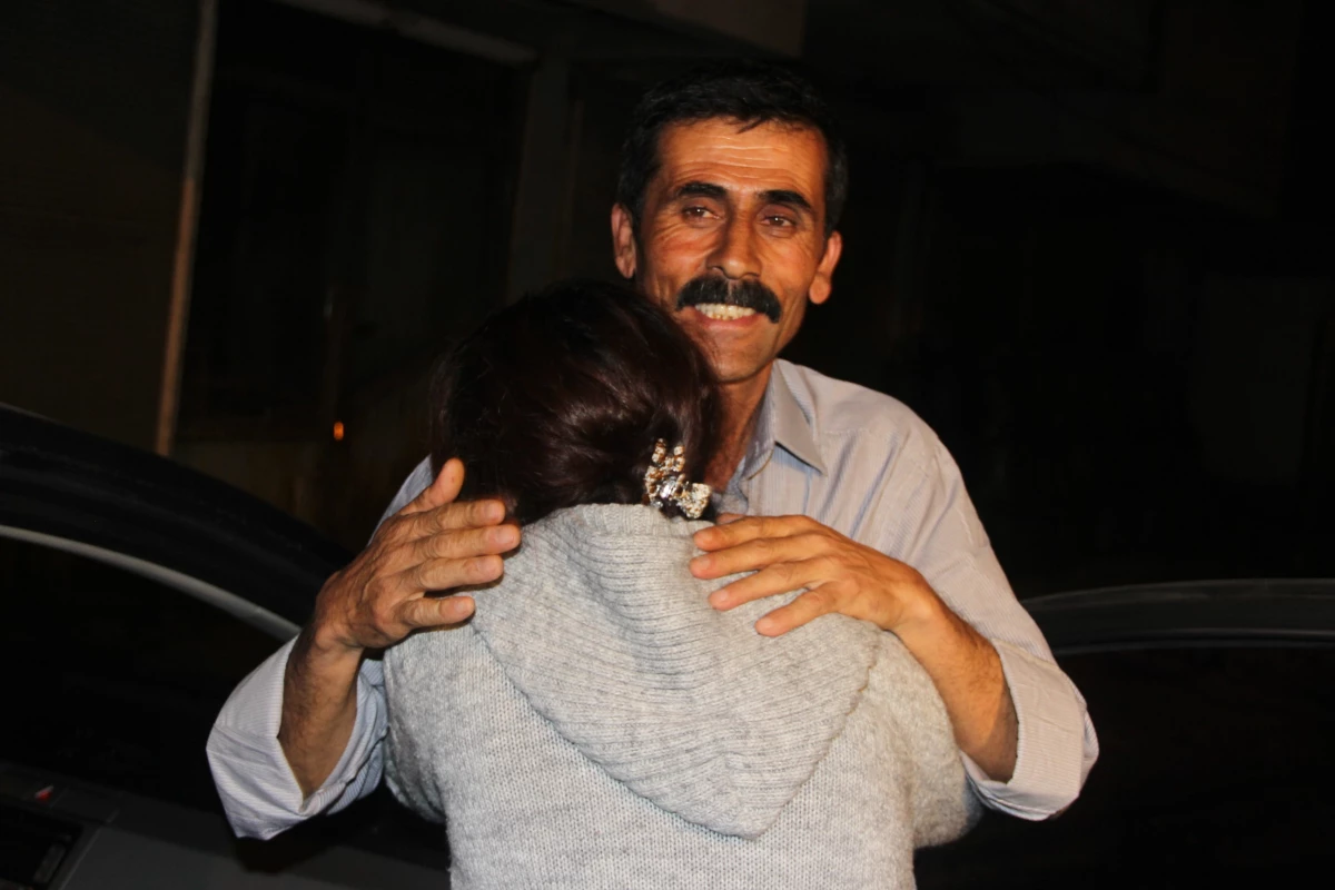 PKK\'nın Serbest Bıraktığı Korucu Ailesine Kavuştu