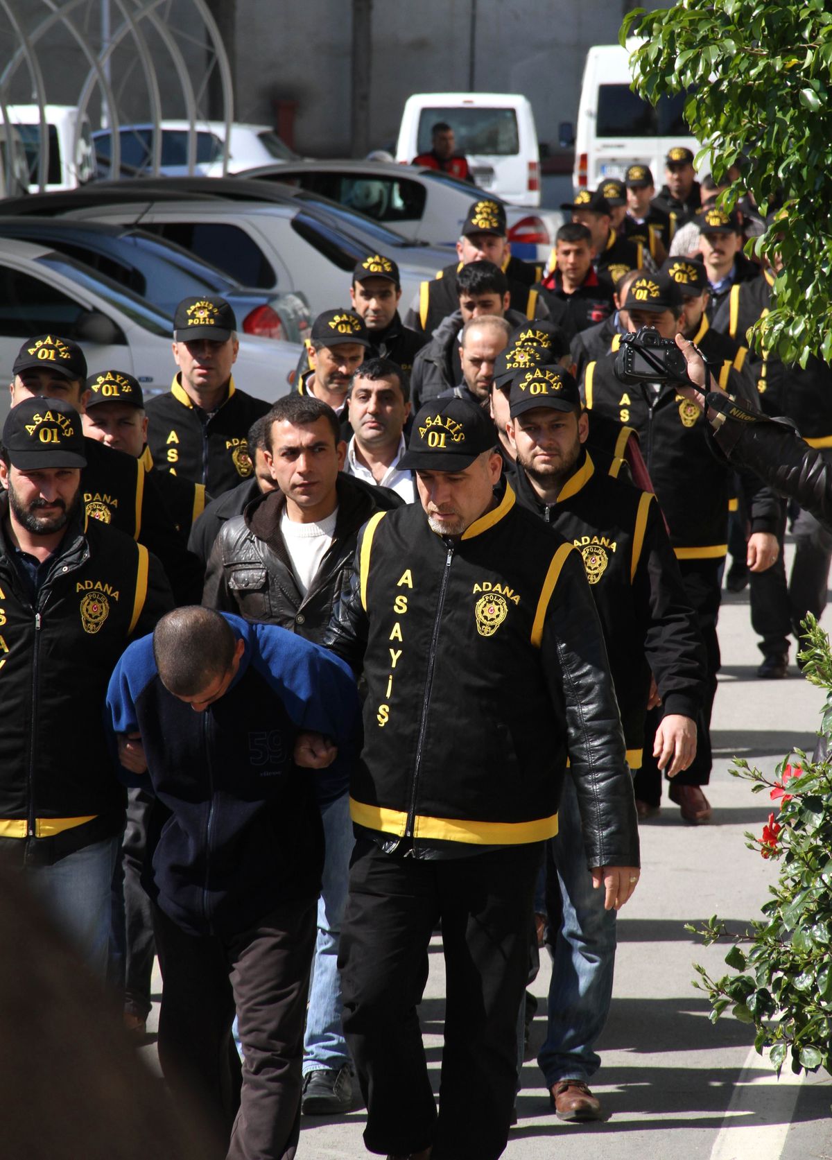 Polis Hırsızları Yakaladı, Emniyete Teşekkür Yağdı
