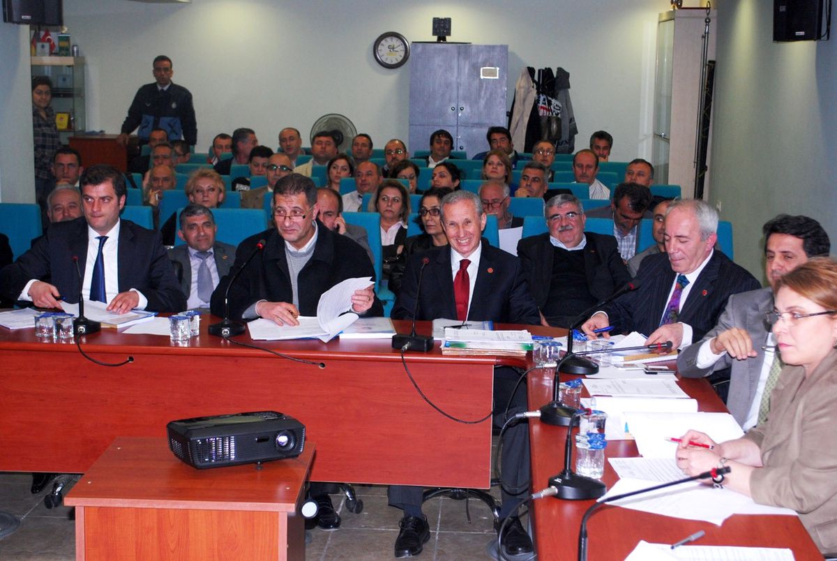 Şerh Okunmayınca Muhalefet Meclisi Terk Etti
