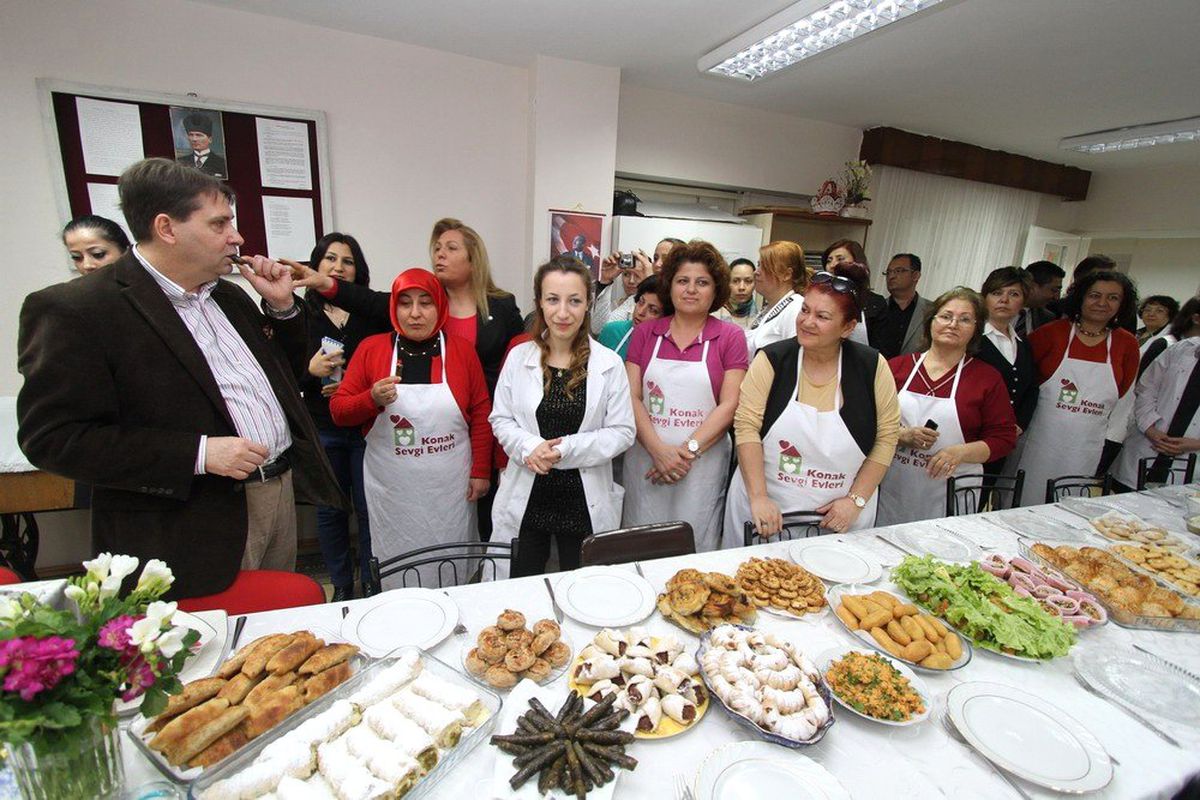 Yemek ve Pasta Ustalarından Sürpriz Ziyafet