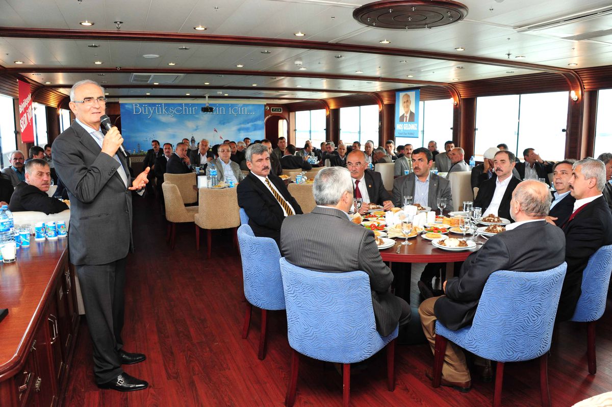 Yılmaz, Vezirköprü Heyetini Ağırladı