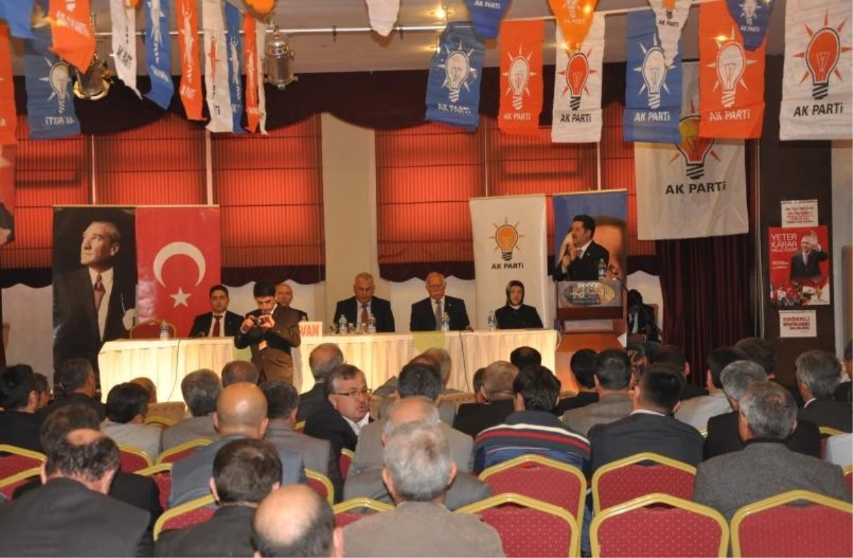 AK Parti Meclisi Toplantısı Emet\'te Yapıldı