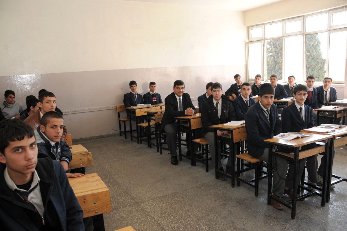 Başakan Fadıloğlu Öğrencilerle Bir Araya Geldi