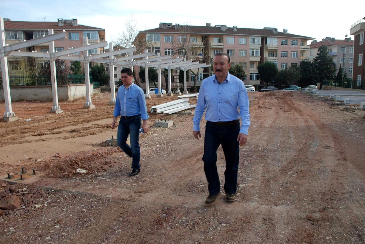 Başkan Doğan, Köylü Pazarı\'nda İncelemelerde Bulundu