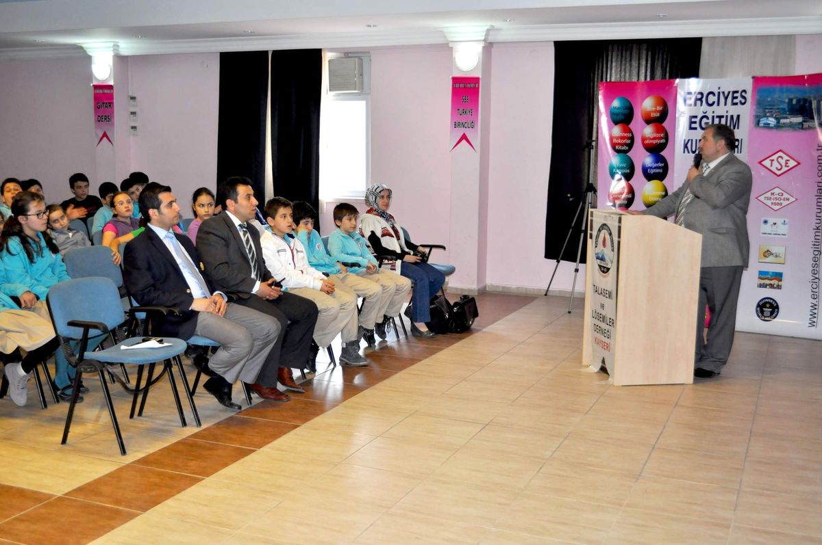 Erciyes Koleji\'nde Öğrencilere \'Talasemi\' Anlatıldı