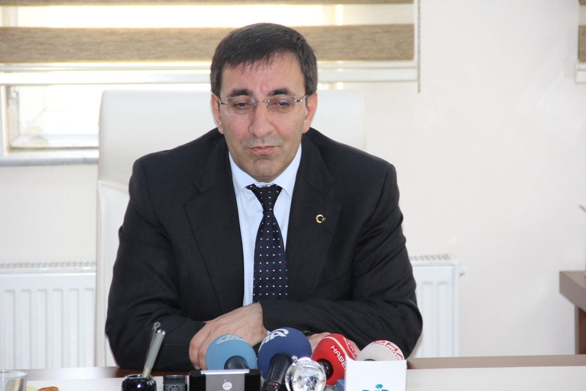 Kalkınma Bakanı Yılmaz Erzurum\'da."Türkiye Sadece Ekonomik Büyüme Açısından Değil Yoksullukla...