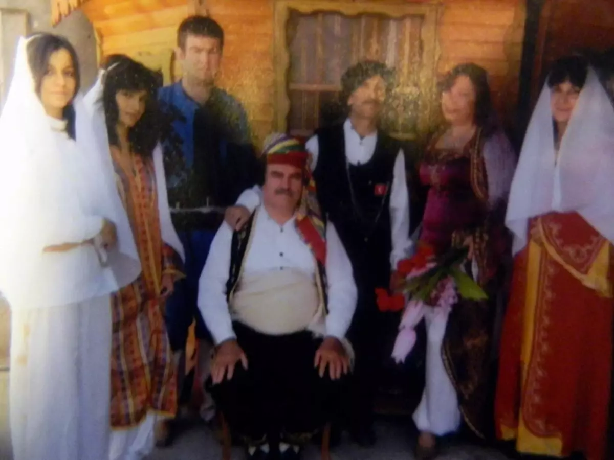 Karagöz\'den Deprem Odası