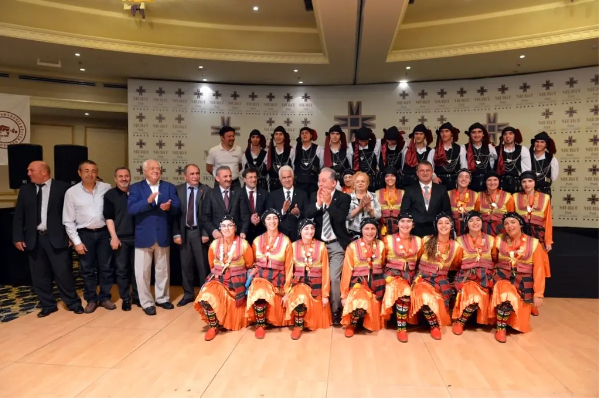 KKTC Karadeniz Kültür Derneği\'nin Geleneksel Kış Balosu Girne\'de Gerçekleştirildi