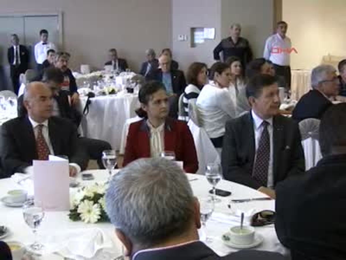 "AK Parti Milli Görüş Partisi Değil"