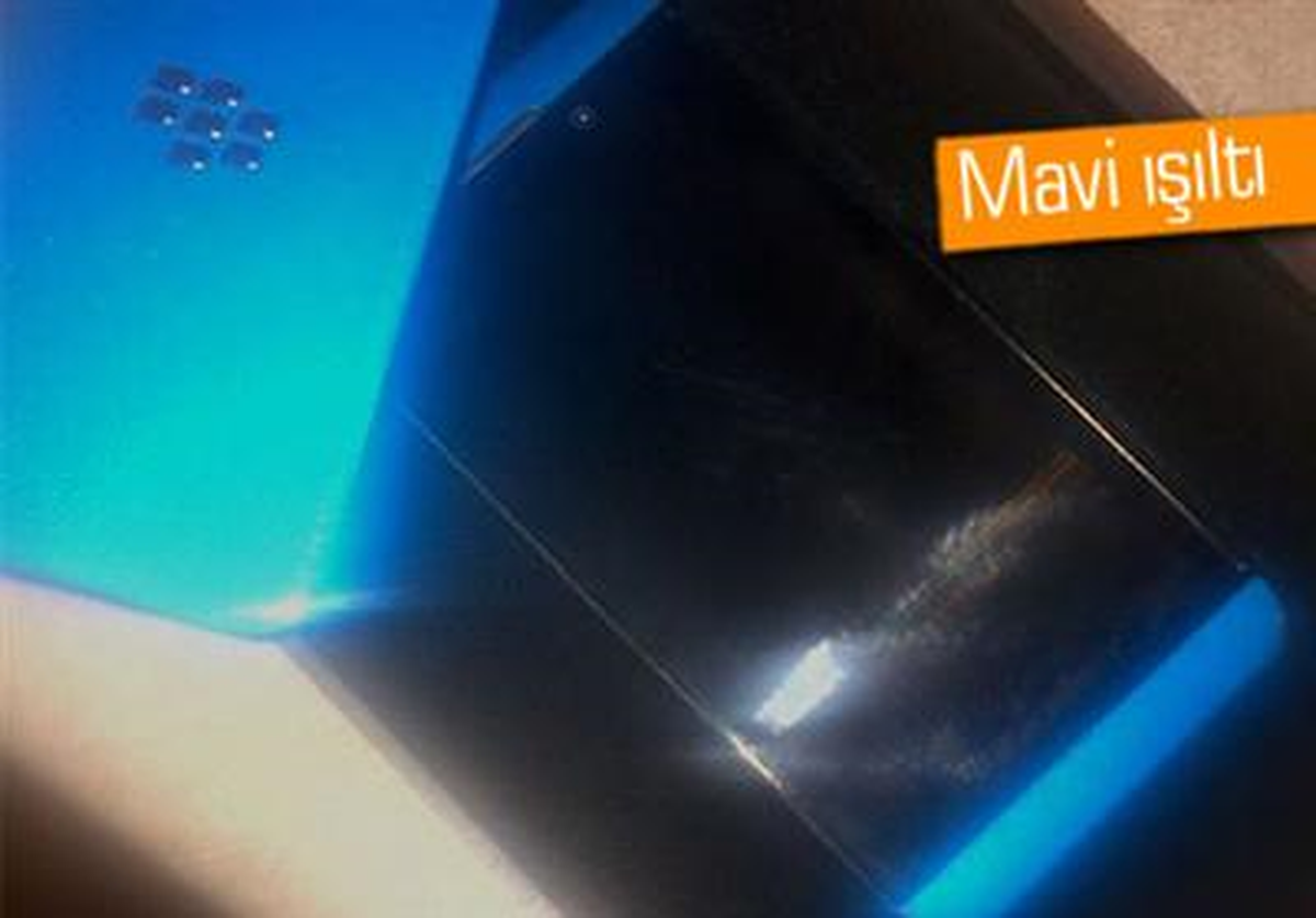 Mavi Blackberry Z10 İster Misiniz?