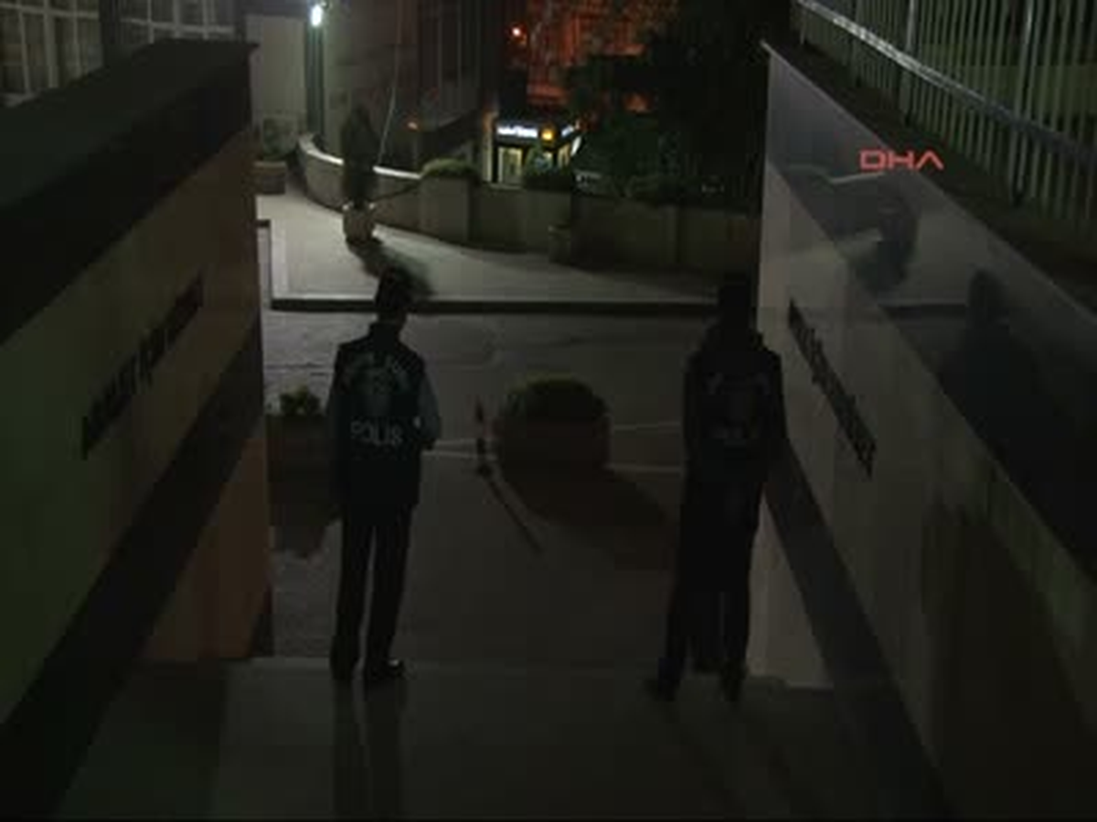 Olgun Peker\'i Yaraladığı İddiasıyla Onur Özbizerdikgözaltına Alındı Olgun Peker\'i Şişli\'de Bir Gece...