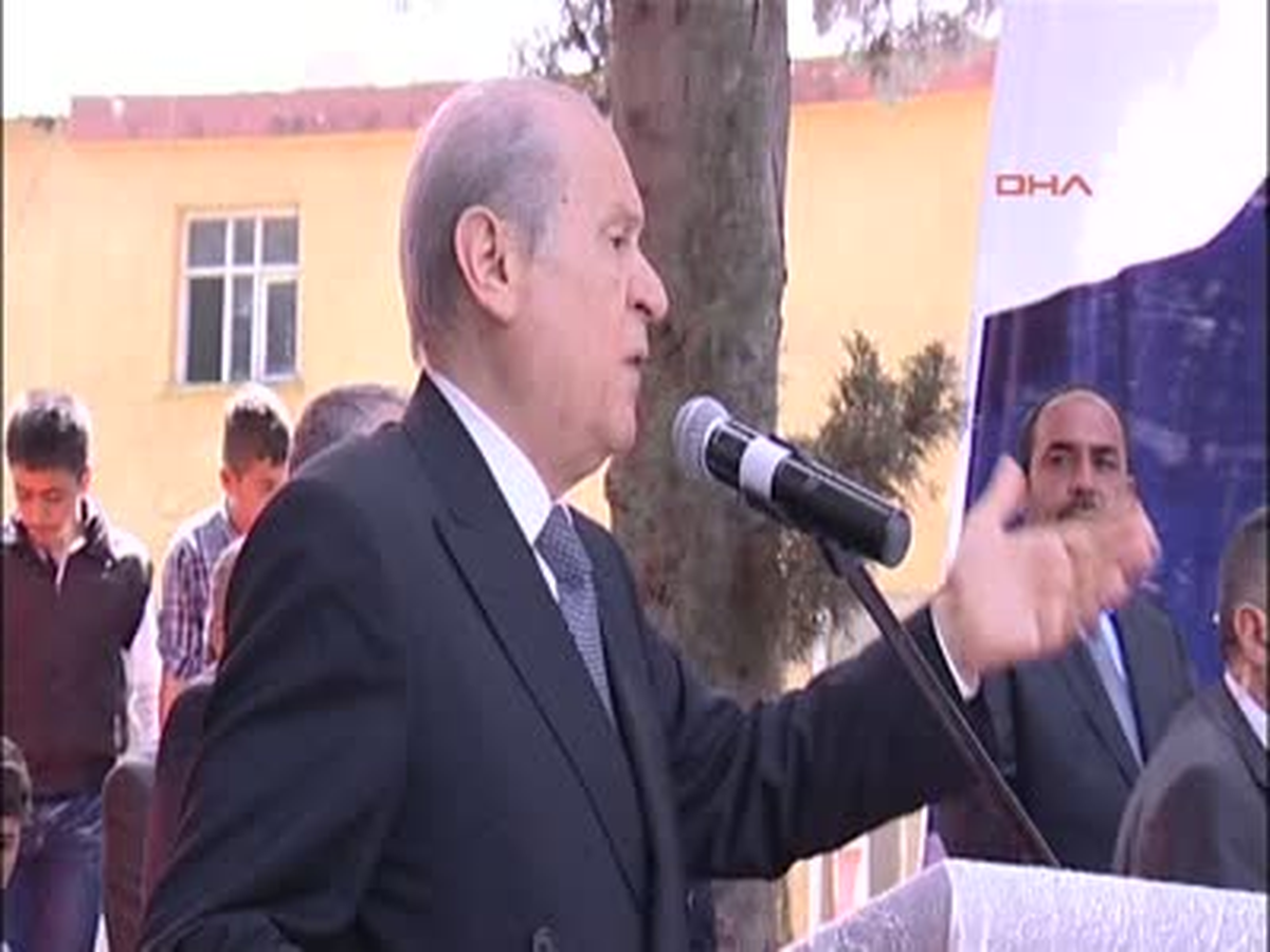 Osmaniye Bahçeli Ak Partili Seçmenden Oy İstedi.\'Nereye Gidiyorsun Emmioğlu?\' Deyiniz Bahçeli Ak...