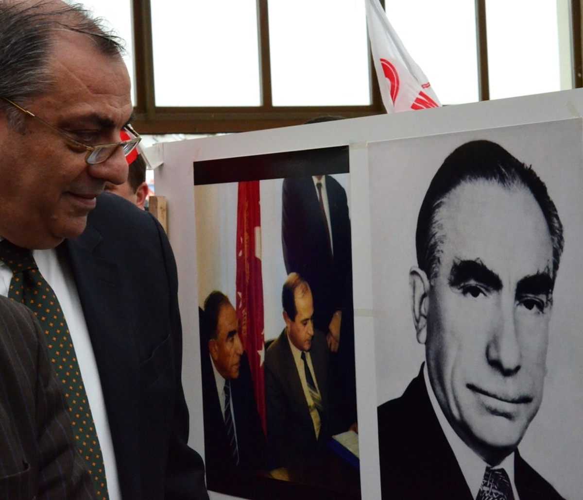 Tuğrul Türkeş İzmir\'de