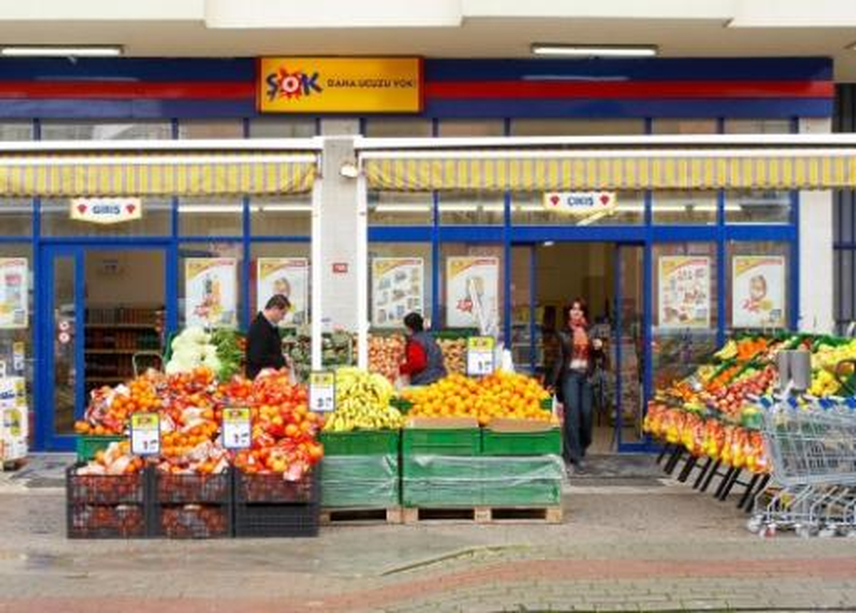Ülker Sabancı\'dan Kız Alıyor