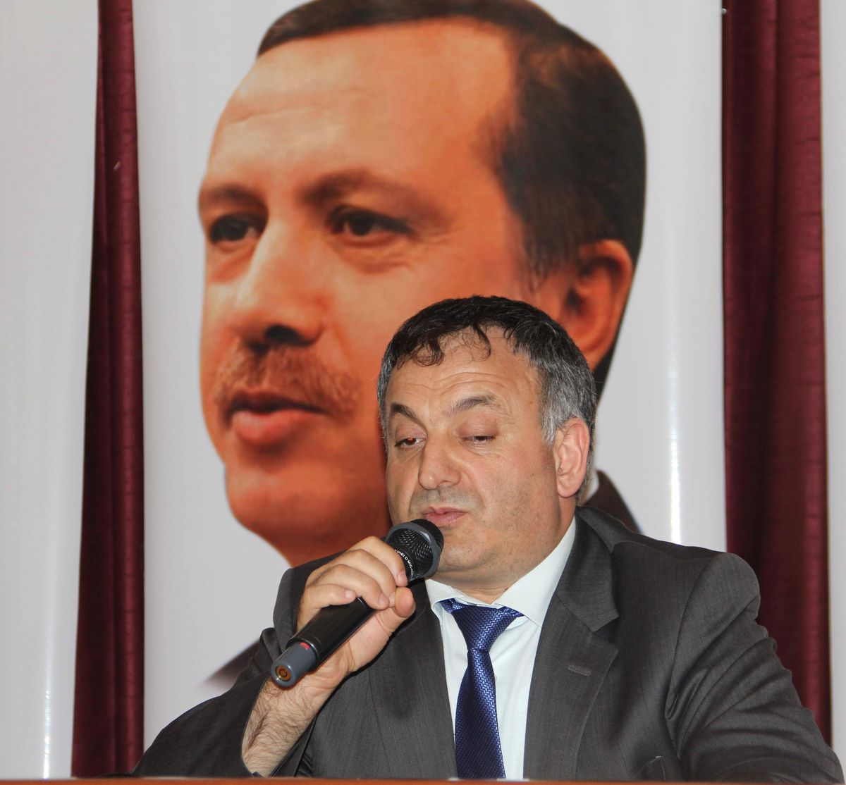 Ak Partili Ayva\'dan Siyaset Dersi