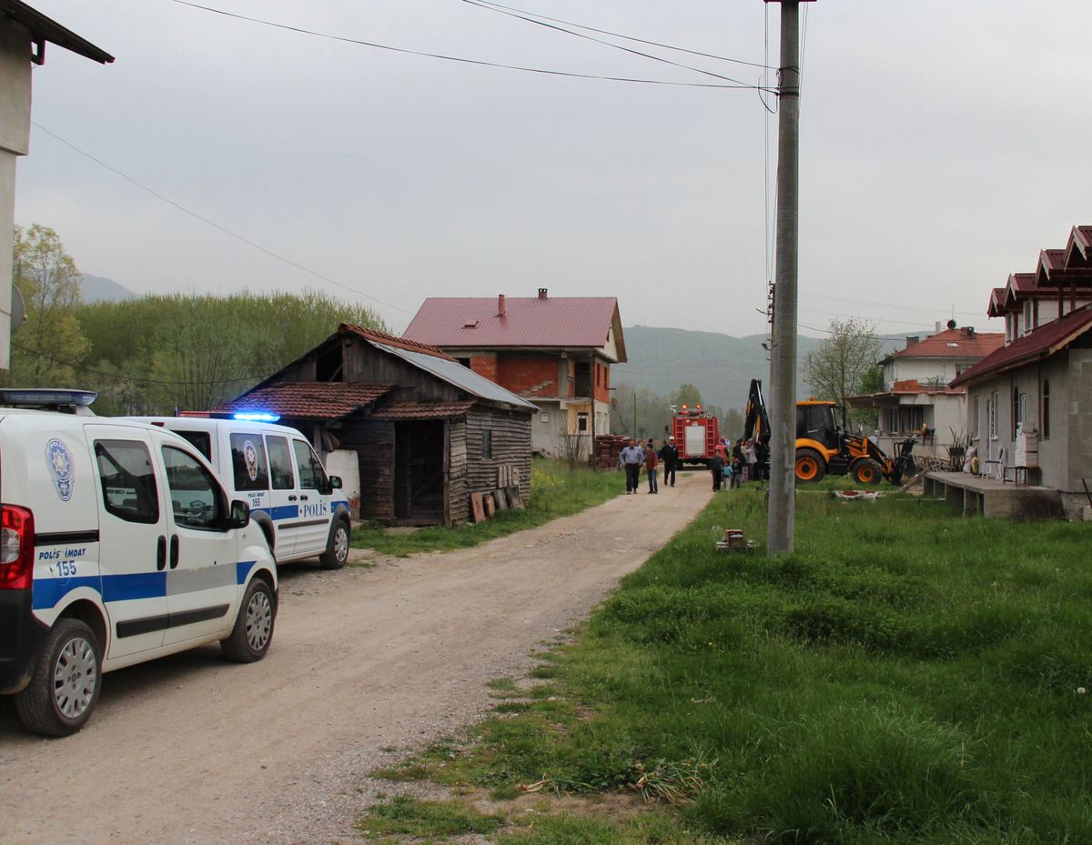 Akyazı\'da Korkutan Yangın