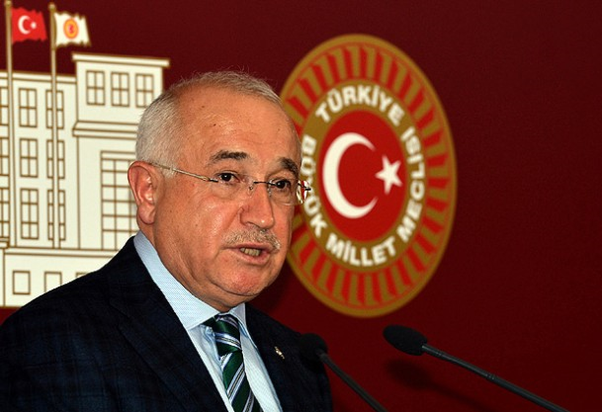 Anayasayı 2 Komisyon Yazacak