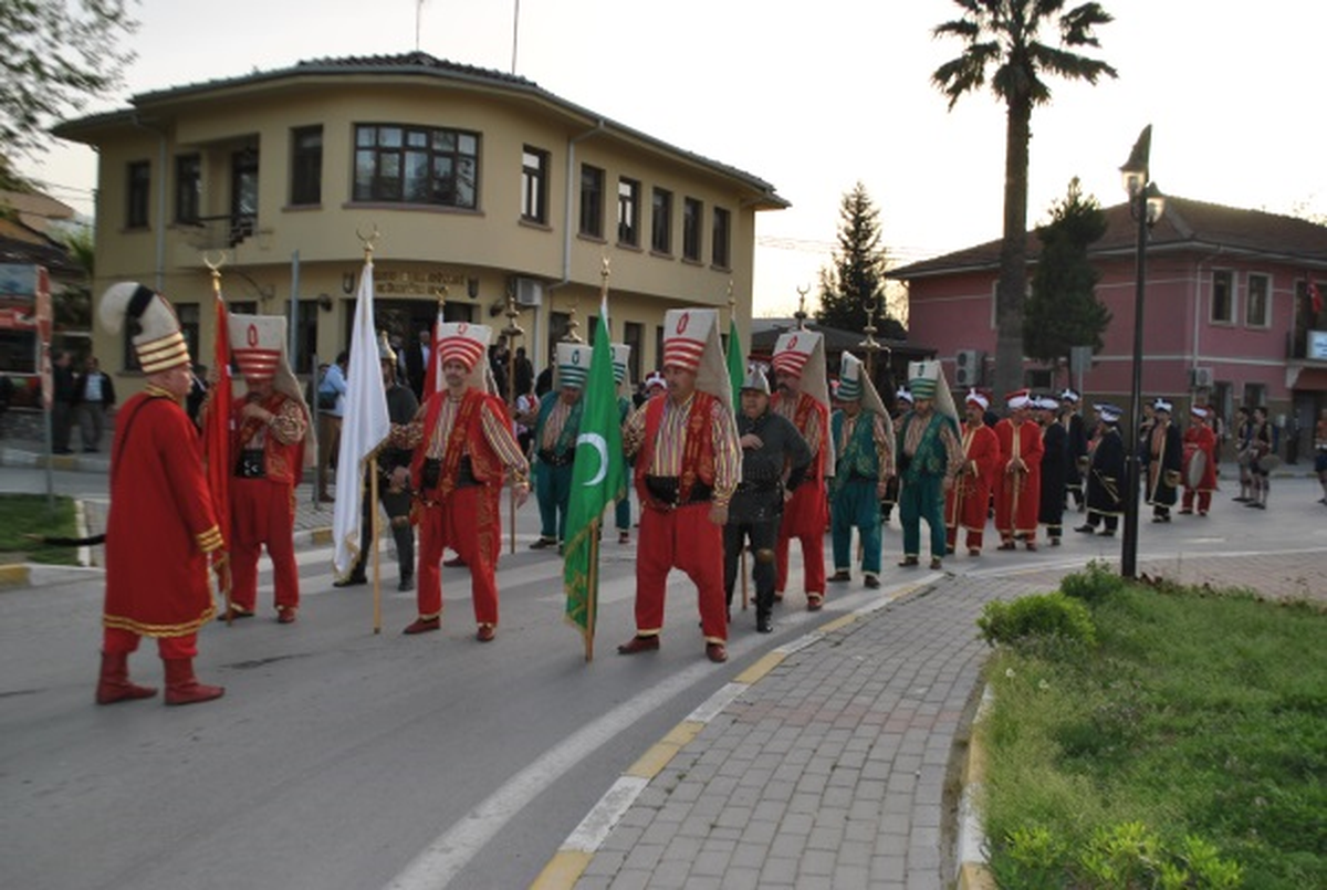 Bursa\' nın Fethi Gürsu\' da da Coşkuyla Kutlandı
